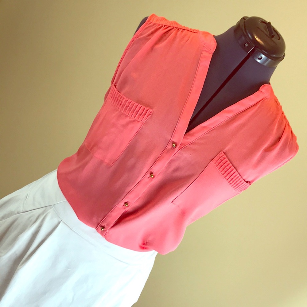The Limited Women’s Sleeveless Top. Sz L